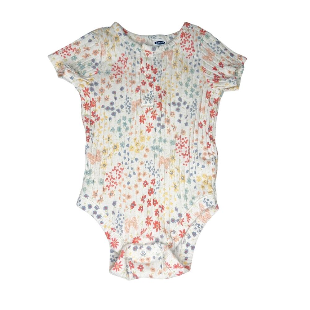 Old Navy 5 Piece Spring/Summer Bundle Size 3-6 Months - Picture 6 of 9